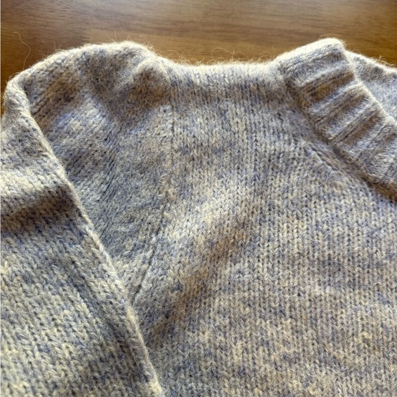 J.Crew Fuzzy Puff-Sleeve Sweater — NWT — Size XL — Heather Frosted Grey (Blue) - Picture 12 of 12
